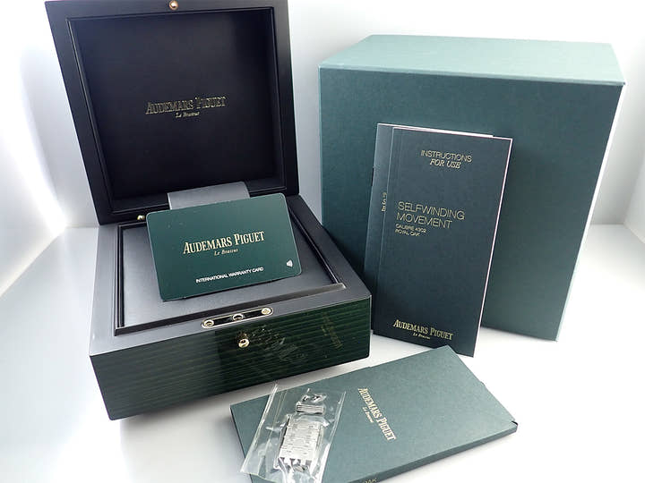 オーデマピゲ ロイヤルオーク Ref.15500ST.OO.1220ST.03 ステンレススチール ブラック文字盤