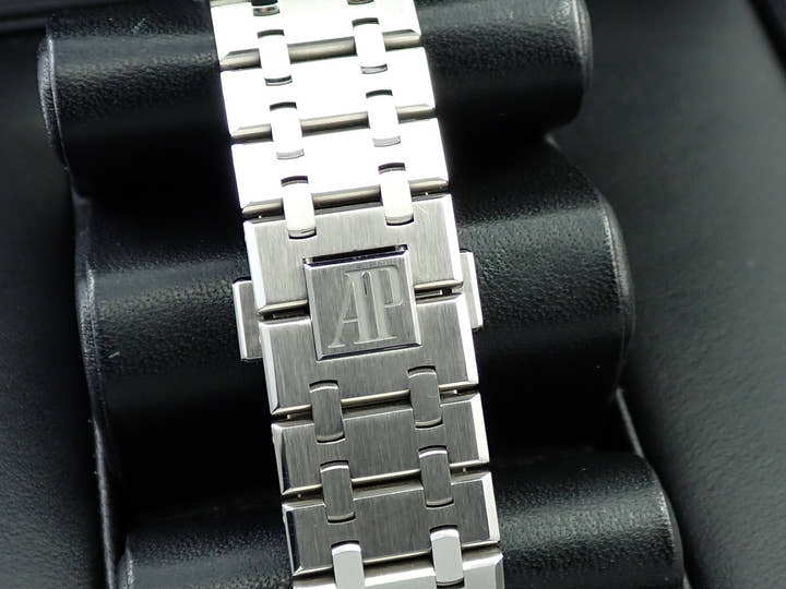 オーデマピゲ ロイヤルオーク Ref.15400ST.OO.1220ST.03 ステンレススチール ブルー文字盤