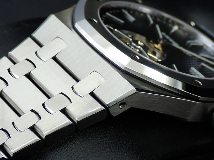 オーデマピゲ ロイヤルオーク トゥールビヨン エクストラ シン Ref.26512ST.OO.1220ST.01 ステンレススチール ブラック文字盤