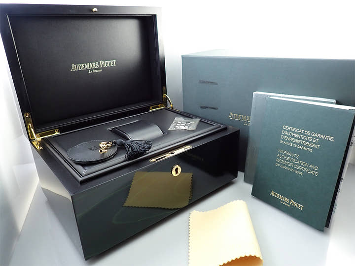 オーデマピゲ ロイヤルオーク トゥールビヨン エクストラ シン Ref.26512ST.OO.1220ST.01 ステンレススチール ブラック文字盤