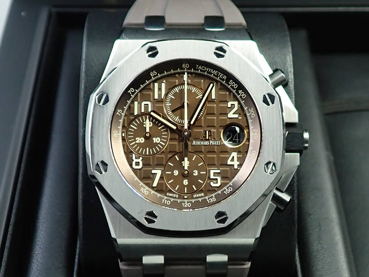 Audemars Piguet Royal Oak Offshore Chronograph <Warranty, Box, etc.>
