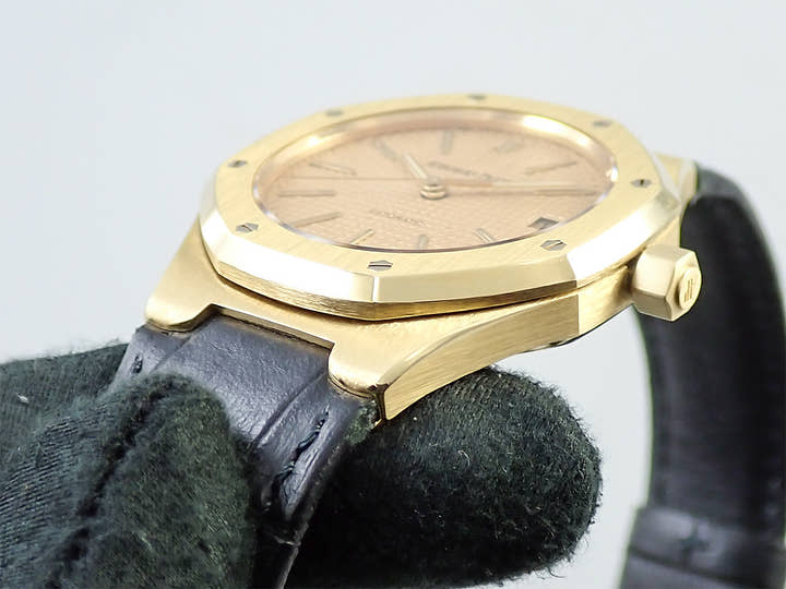 オーデマピゲ ロイヤルオーク Ref.14800BA.OO.D009XX.02 イエローゴールド サーモン文字盤