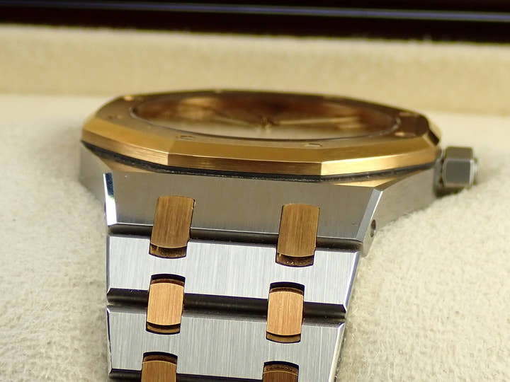 オーデマピゲ ロイヤルオーク Ref.14790SA.O.0789SA.04 ステンレススチール/イエローゴールド シャンパン文字盤