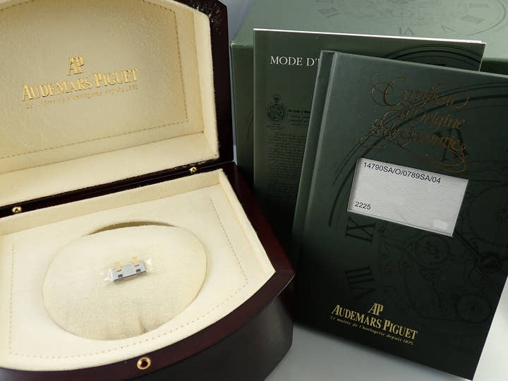 オーデマピゲ ロイヤルオーク Ref.14790SA.O.0789SA.04 ステンレススチール/イエローゴールド シャンパン文字盤