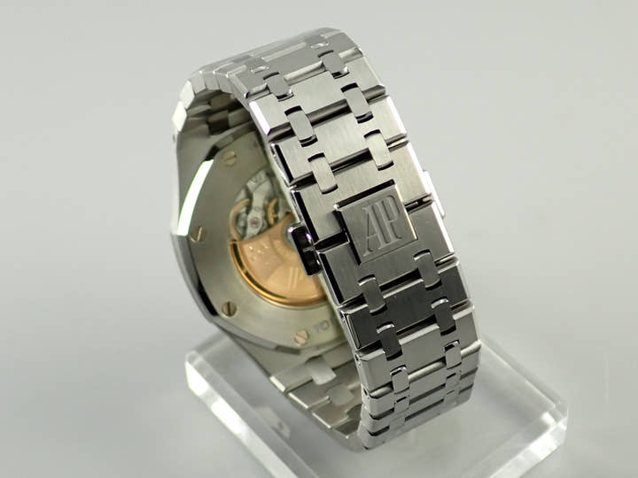 オーデマピゲ ロイヤルオーク Ref.15400ST.OO.1220ST.02 シルバー文字盤 中古 royal-oak-245