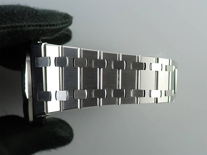 オーデマピゲ ロイヤルオーク パーペチュアルカレンダー Ref.25820ST.OO.0944ST.05 ステンレススチール ブルー文字盤