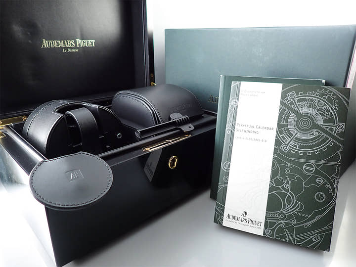 オーデマピゲ ロイヤルオーク パーペチュアルカレンダー Ref.25820ST.OO.0944ST.05 ステンレススチール ブルー文字盤