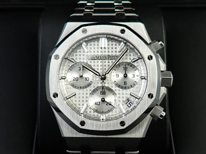 オーデマピゲ ロイヤルオーク クロノグラフ 50周年記念 Ref.26240ST.OO.1320ST.03 ステンレススチール シルバー文字盤