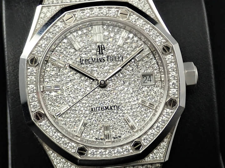 オーデマピゲ ロイヤルオーク Ref.15452BC.ZZ.1258BC.01 ホワイトゴールド ダイヤモンド & 18KWG文字盤
