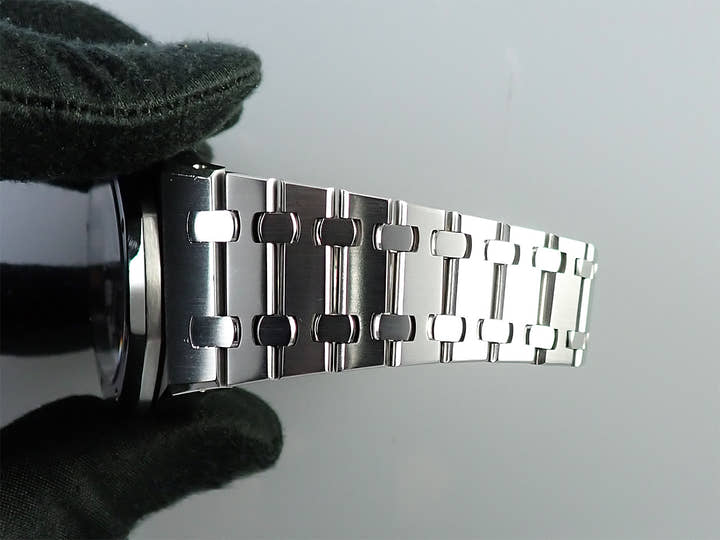 オーデマピゲ ロイヤルオーク クロノグラフ Ref.25860ST.OO.1110ST.05 ステンレススチール ホワイト文字盤
