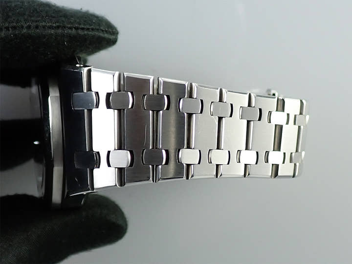 オーデマピゲ ロイヤルオーク デイデイト Ref.26330ST.OO.1220ST.01 ステンレススチール ブラック文字盤
