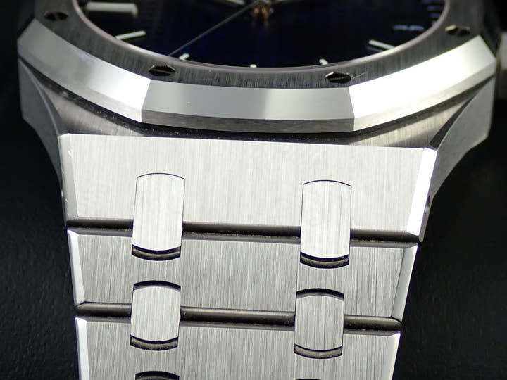 オーデマピゲ ロイヤルオーク Ref.15503BC.OO.1220BC.01 ホワイトゴールド ブルー文字盤