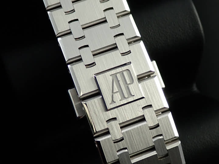 オーデマピゲ ロイヤルオーク Ref.15503BC.OO.1220BC.01 ホワイトゴールド ブルー文字盤