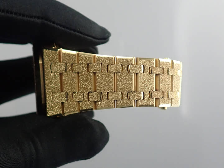 オーデマピゲ ロイヤルオーク フロステッドゴールド Ref.15454BA.GG.1259BA.02 イエローゴールド シルバー文字盤