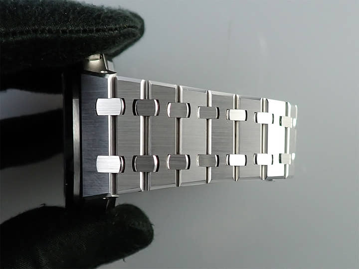 オーデマピゲ ロイヤルオーク クロノグラフ Ref.26239BC.OO.1220BC.01 ホワイトゴールド ブルー文字盤