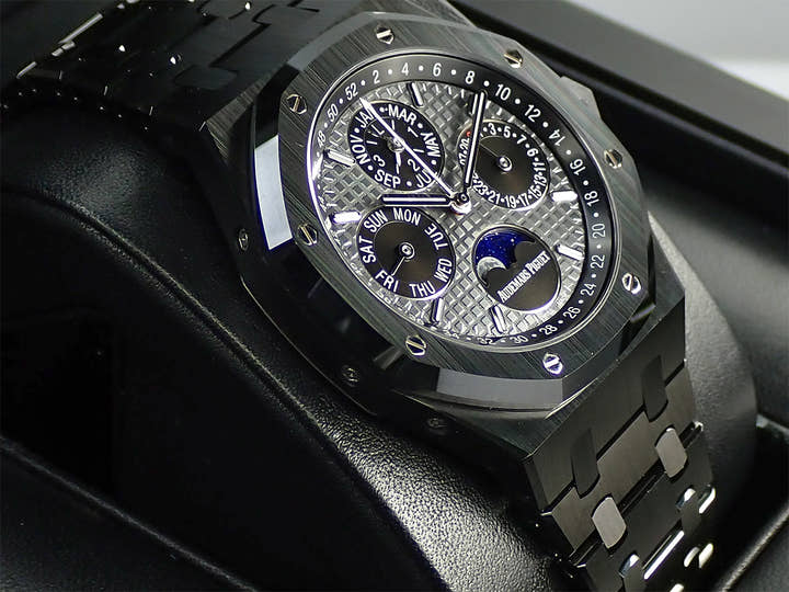 オーデマピゲ ロイヤルオーク パーペチュアルカレンダー Ref.26579CE.OO.1225CE.01 セラミック スレートグレー文字盤