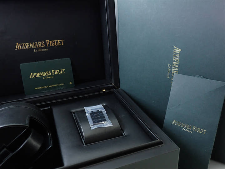 オーデマピゲ ロイヤルオーク パーペチュアルカレンダー Ref.26579CE.OO.1225CE.01 セラミック スレートグレー文字盤