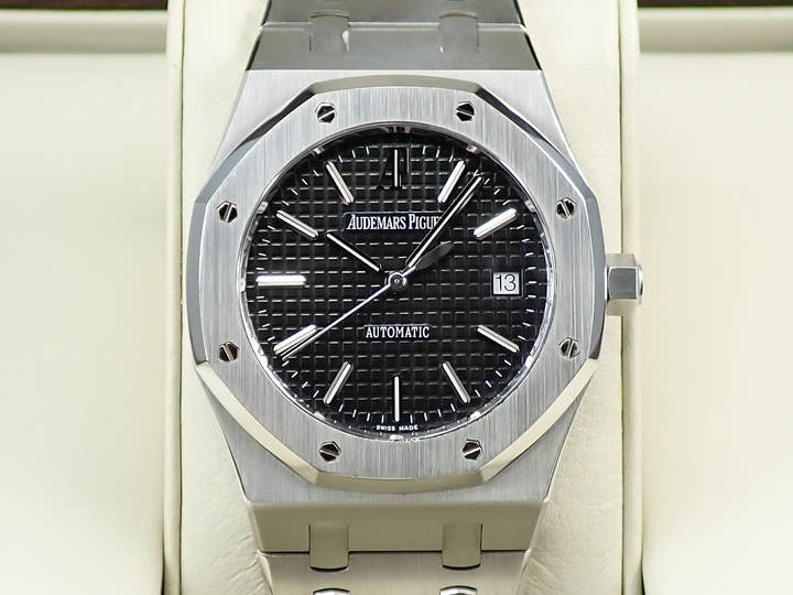 Audemars Piguet Royal Oak Ref. 15300ST.OO.1220ST.03 Stainless Steel Black Dial