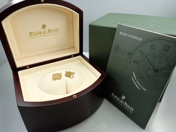 オーデマピゲ ロイヤルオーク Ref.15000BA.OO.0789BA.08 イエローゴールド シルバー文字盤