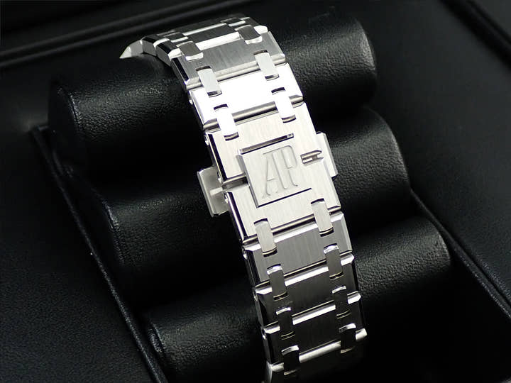 オーデマピゲ ロイヤルオーク ジャンボ エクストラ シン Ref.15202BC.OO.1240BC.01 ホワイトゴールド ピンクゴールド文字盤