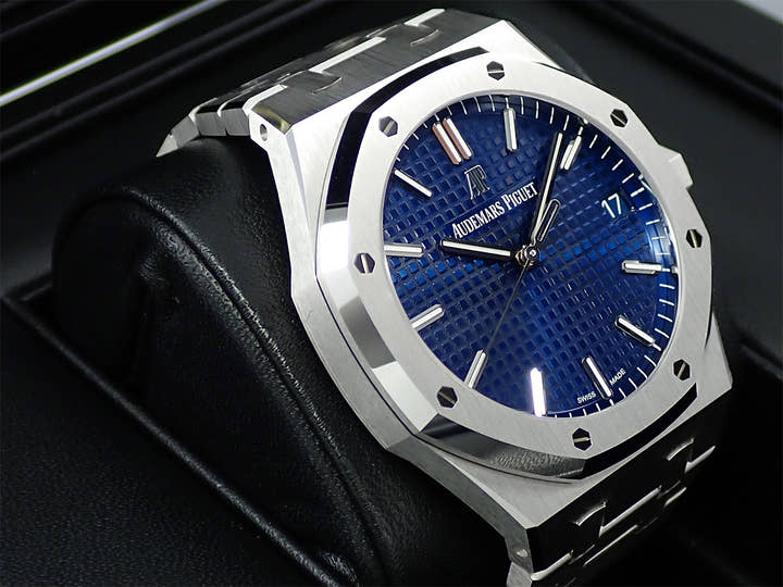 オーデマピゲ ロイヤルオーク Ref.15503BC.OO.1220BC.01 ホワイトゴールド ブルー文字盤