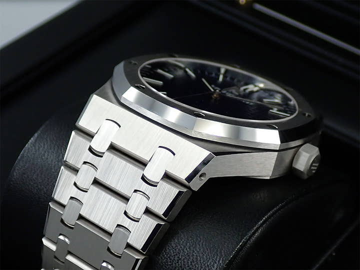 オーデマピゲ ロイヤルオーク Ref.15503BC.OO.1220BC.01 ホワイトゴールド ブルー文字盤