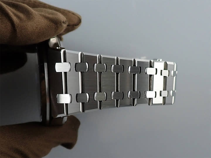 オーデマピゲ ロイヤルオーク クロノグラフ Ref.26331ST.OO.1220ST.03 ステンレススチール シルバー文字盤