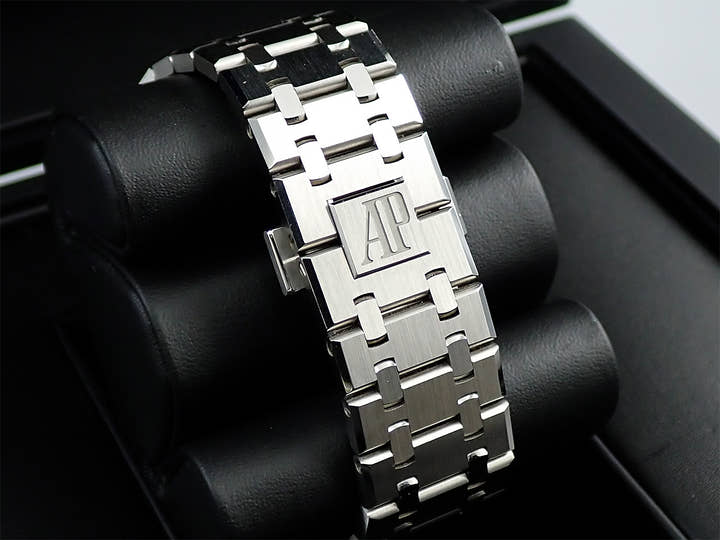 オーデマピゲ ロイヤルオーク クロノグラフ 50周年記念 Ref.26240ST.OO.1320ST.03 ステンレススチール シルバー文字盤