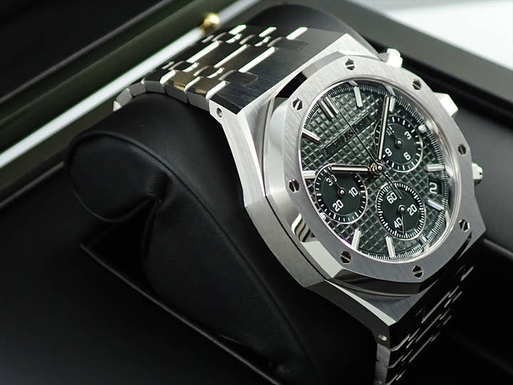 オーデマピゲ ロイヤルオーク クロノグラフ 50周年記念 Ref.26240ST.OO.1320ST.04 ステンレススチール カーキグリーン文字盤