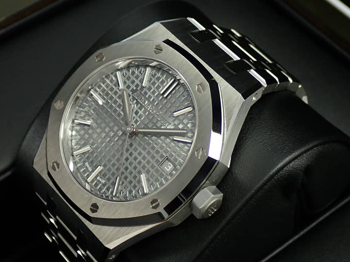 オーデマピゲ ロイヤルオーク Ref.15550ST.OO.1356ST.07 ステンレススチール グレー文字盤