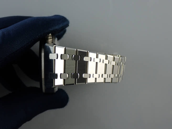 オーデマピゲ ロイヤルオーク クロノグラフ 50周年記念 Ref.26240ST.OO.1320ST.03 ステンレススチール シルバー文字盤