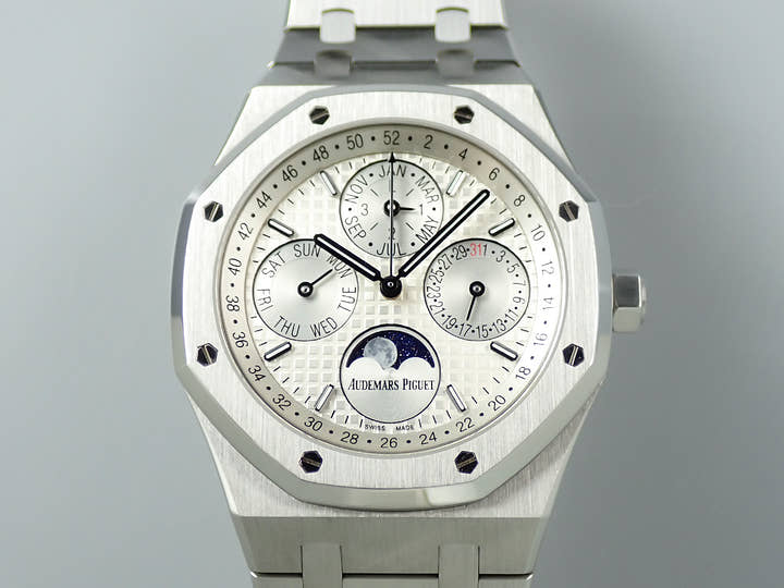 オーデマピゲ ロイヤルオーク パーペチュアルカレンダー Ref.26574ST.OO.1220ST.01 ステンレススチール シルバー文字盤