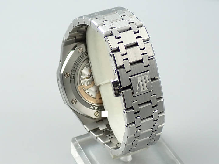 オーデマピゲ ロイヤルオーク パーペチュアルカレンダー Ref.26574ST.OO.1220ST.01 ステンレススチール シルバー文字盤