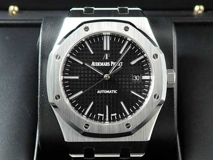 オーデマピゲ ロイヤルオーク Ref.15400ST.OO.1220ST.01 ステンレススチール ブラック文字盤