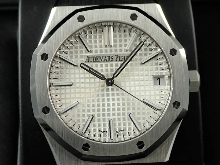 オーデマピゲ ロイヤルオーク Ref.15510ST.OO.1320ST.08 ステンレススチール シルバー文字盤