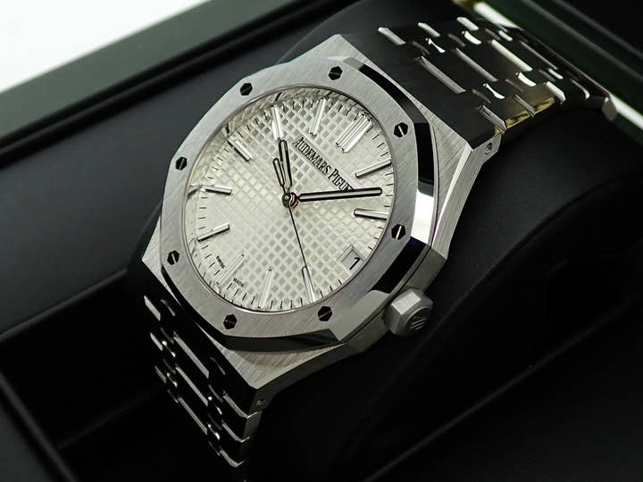 オーデマピゲ ロイヤルオーク Ref.15510ST.OO.1320ST.08 ステンレススチール シルバー文字盤