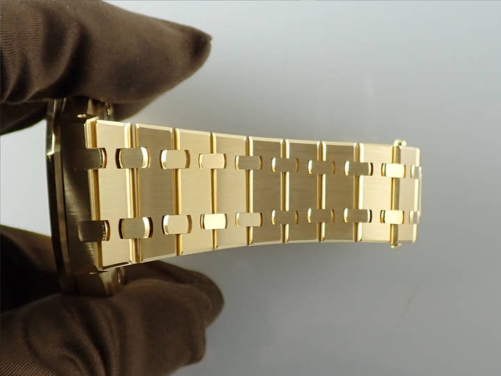 オーデマピゲ ロイヤルオーク クロノグラフ Ref.26320BA.OO.1220BA.02 イエローゴールド ブルー文字盤