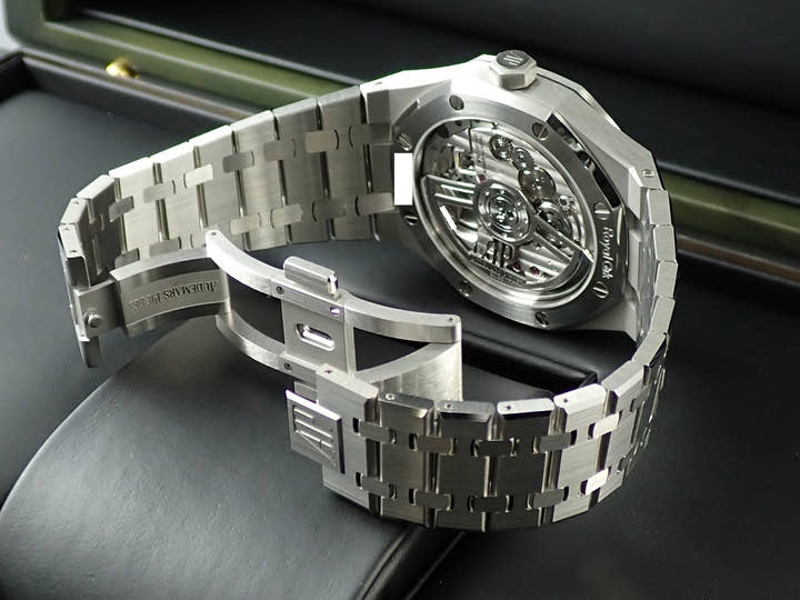 オーデマピゲ ロイヤルオーク フライング トゥールビヨン Ref.26730ST.OO.1320ST.06 ステンレススチール グレー文字盤