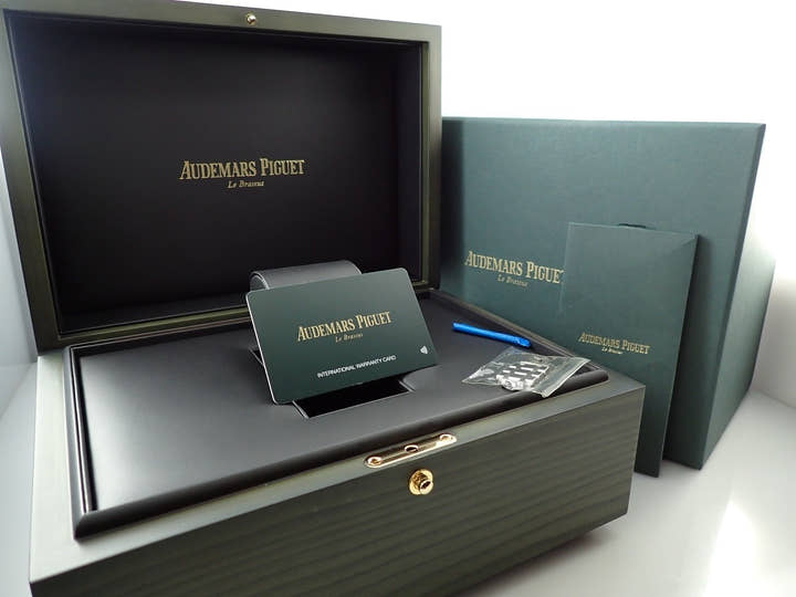 オーデマピゲ ロイヤルオーク フライング トゥールビヨン Ref.26730ST.OO.1320ST.06 ステンレススチール グレー文字盤