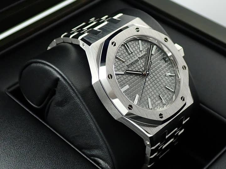 オーデマピゲ ロイヤルオーク Ref.15550ST.OO.1356ST.07 ステンレススチール グレー文字盤