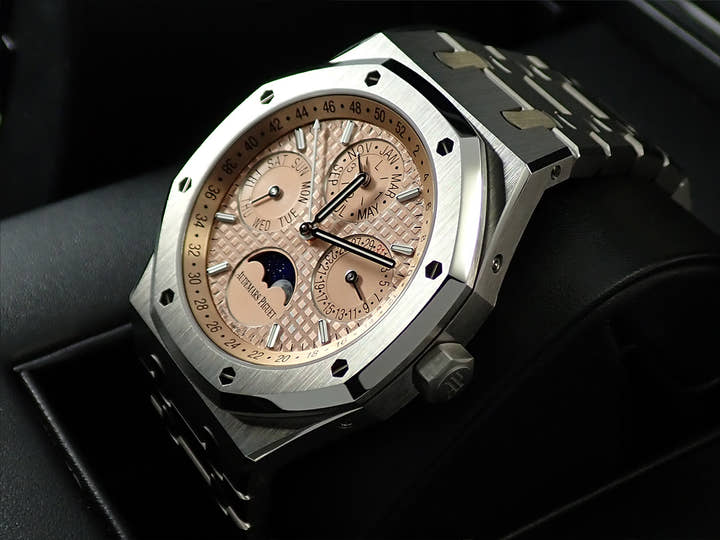 オーデマピゲ ロイヤルオーク パーペチュアルカレンダー Ref.26615TI.OO.1220TI.01 チタン サーモン文字盤