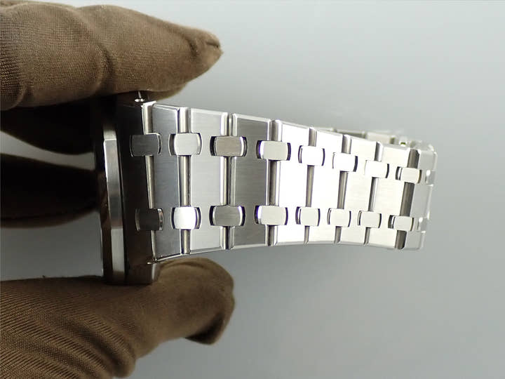 オーデマピゲ ロイヤルオーク デイデイト Ref.26330ST.OO.1220ST.01 ステンレススチール ブラック文字盤