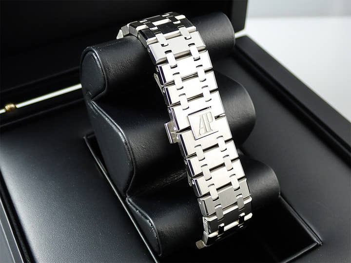 オーデマピゲ ロイヤルオーク Ref.15500ST.OO.1220ST.03 ステンレススチール ブラック文字盤