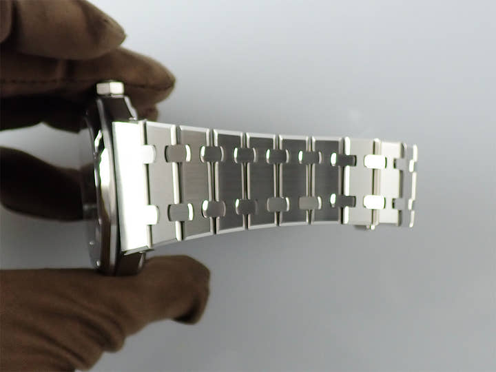 オーデマピゲ ロイヤルオーク Ref.15500ST.OO.1220ST.03 ステンレススチール ブラック文字盤