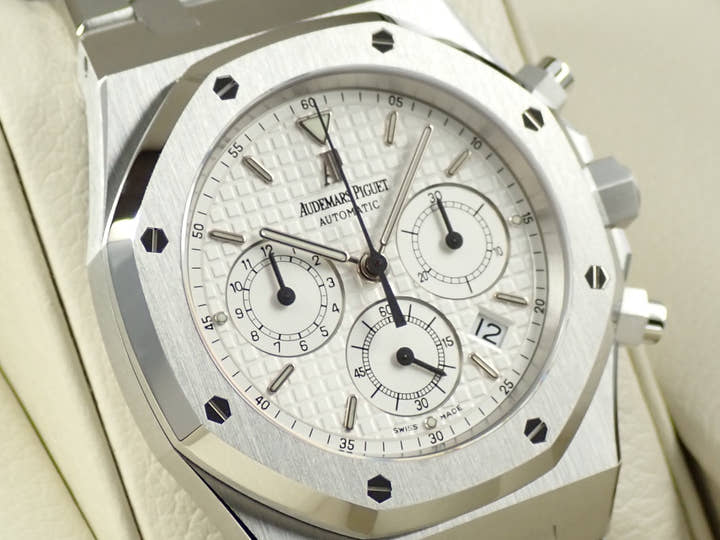 オーデマピゲ ロイヤルオーク クロノグラフ Ref.25860ST.OO.1110ST.05 ステンレススチール ホワイト文字盤