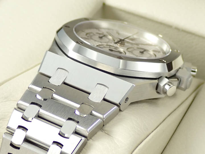 オーデマピゲ ロイヤルオーク クロノグラフ Ref.25860ST.OO.1110ST.05 ステンレススチール ホワイト文字盤