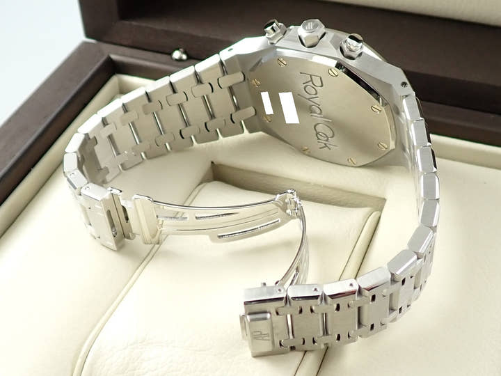 オーデマピゲ ロイヤルオーク クロノグラフ Ref.25860ST.OO.1110ST.05 ステンレススチール ホワイト文字盤