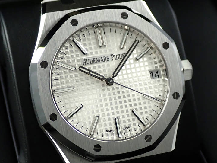 オーデマピゲ ロイヤルオーク Ref.15510ST.OO.1320ST.08 ステンレススチール シルバー文字盤