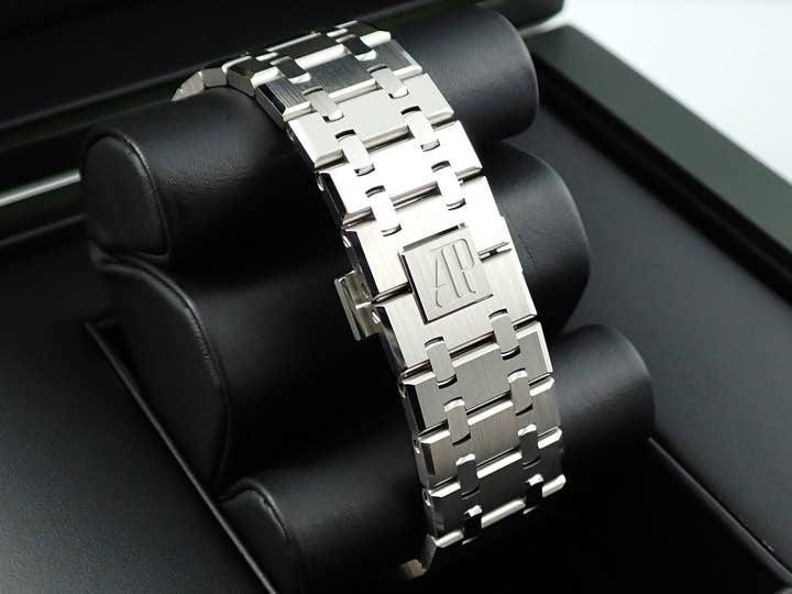 オーデマピゲ ロイヤルオーク Ref.15510ST.OO.1320ST.08 ステンレススチール シルバー文字盤