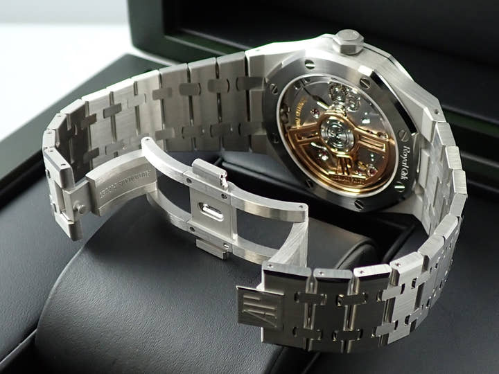 オーデマピゲ ロイヤルオーク Ref.15510ST.OO.1320ST.08 ステンレススチール シルバー文字盤